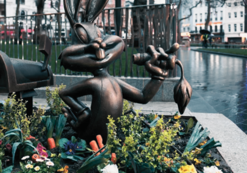 Rabbit is eating carrot in Leicester Square
